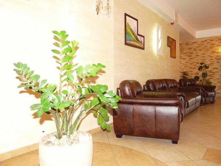 Zajazd Sokol Hotel Nienadowka Ngoại thất bức ảnh