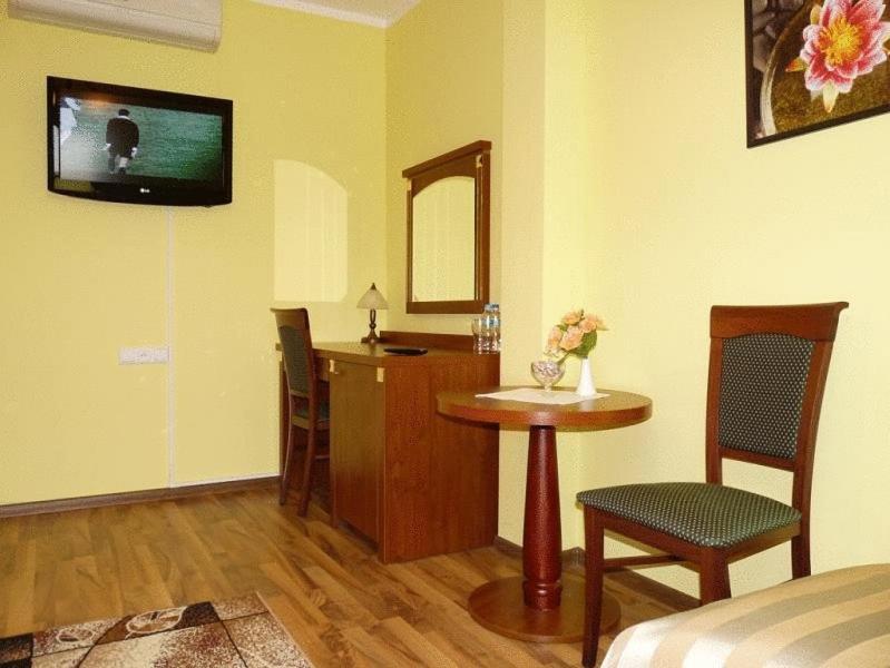 Zajazd Sokol Hotel Nienadowka Ngoại thất bức ảnh