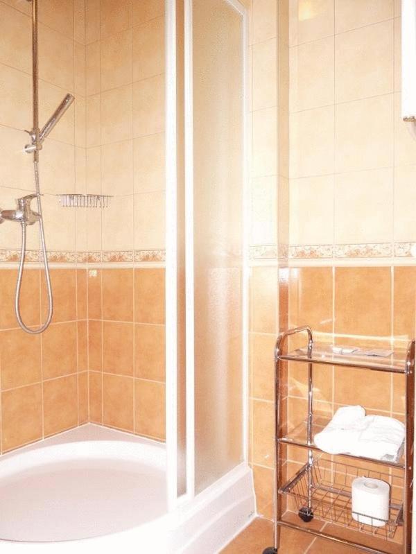 Zajazd Sokol Hotel Nienadowka Ngoại thất bức ảnh