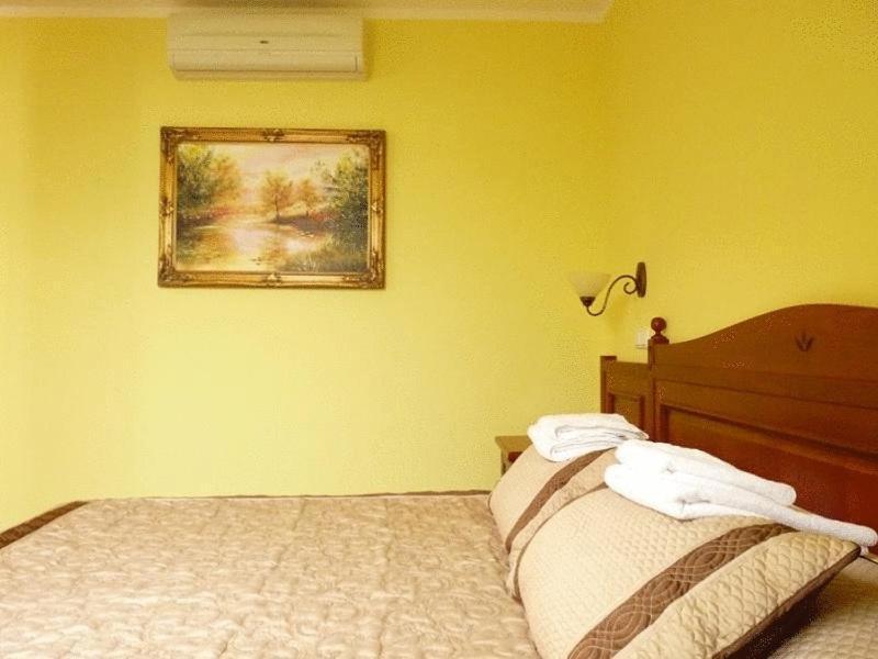 Zajazd Sokol Hotel Nienadowka Ngoại thất bức ảnh